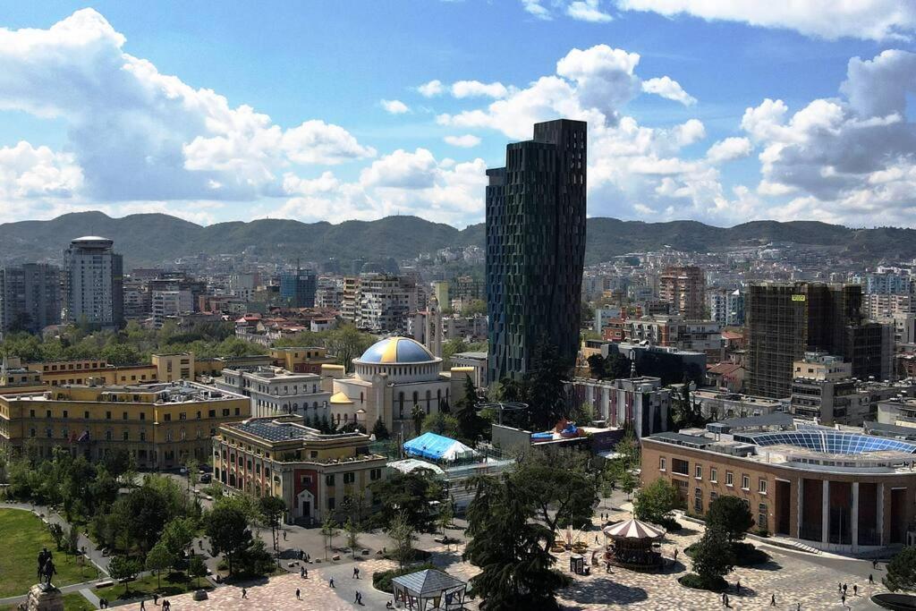 Central Apartment Tirana Exteriör bild