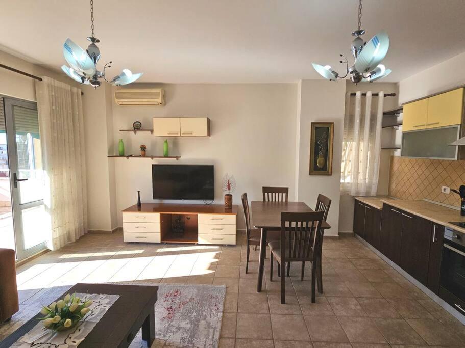 Central Apartment Tirana Exteriör bild