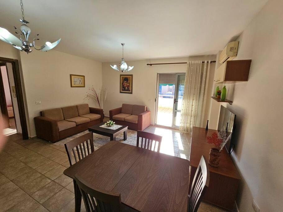 Central Apartment Tirana Exteriör bild